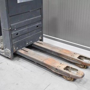 JUNGHEINRICH ECE 220 HP Produs 2.00T 0.20M 2012 P56305