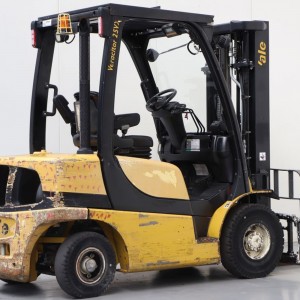 YALE GDP25VX Produs 2.50T 4.95M 2012 WOJ74