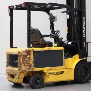 HYUNDAI HBF30-7 Stivuitor electric 3.00T 6.90M DNK55