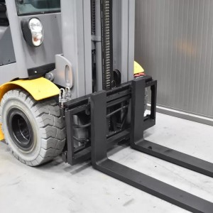 JUNGHEINRICH DFG 320 S Diesel forklift 2.00T 5.50M 2017 R57477