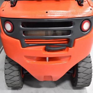 LINDE H 35 T - 01 Stivuitor GPL 3.50T 3.20M 2010 T57583
