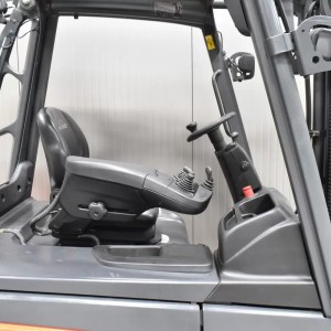LINDE E 25 - 01 Electric forklift 2.50T 4.46M 2015 Z57251