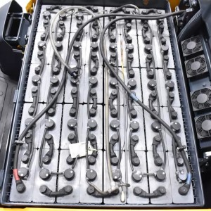 JUNGHEINRICH EFG 425 K Electric forklift 2.30T 4.40M 2011 G56114