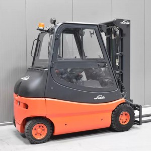 LINDE E 25 - 02 Electric forklift 2.50T 4.65M 2005 Y52960
