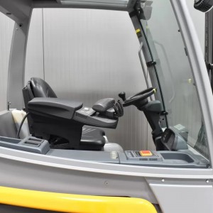 JUNGHEINRICH EFG 425 Electric forklift 2.50T 4.00M 2019 C57462