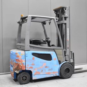 JUNGHEINRICH EFG 425 K Electric forklift 2.50T 6.00M 2015 O53366
