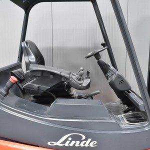 LINDE E 30-02 Electric forklift 3.00T 5.90M 2005 O8646