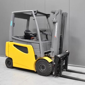 JUNGHEINRICH EFG 425 K Stivuitor electric 2.25T 4.70M 2018 Z56731