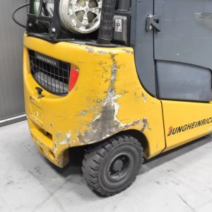 JUNGHEINRICH TFG 316 LPG forklift 1.60T 2.90M 2011 P57657