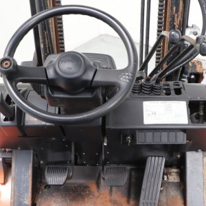 Toyota 42-7FGF25 LPG forklift 2.50T 5.50M 2005 MOF64