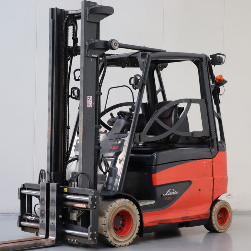 LINDE E30HL-01/600 Electric forklift 3.00T 4.19M 2021 POF67