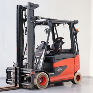 LINDE E30HL-01/600 Stivuitor electric 3.00T 4.19M 2021 QOF68