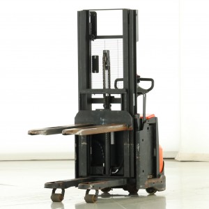 Toyota SWE-120-L Electric pallet truck with mast 1.20T 2.70M 2018 J173585
