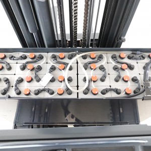 LINDE R-14-01 (1120 Reach Truck 1.40T 8.26M 2021 J175197