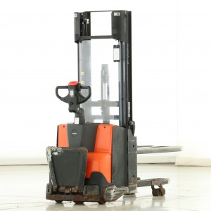 BT SWE-120-L Transpaleta electrica cu catarg 1.20T 2.90M 2018 Y175888