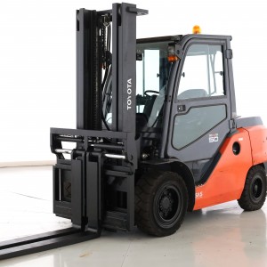 Toyota 40-8-FD-50-N Diesel forklift 5.00T 3.30M 2019 L175251