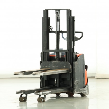 BT SWE-200-D Transpaleta electrica cu catarg 2.00T 1.90M 2017 Z175551