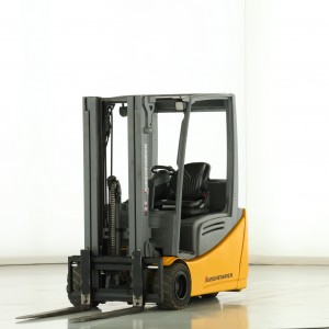 JUNGHEINRICH EFG-320 Stivuitor electric 2.00T 4.25M 2016 Q174918