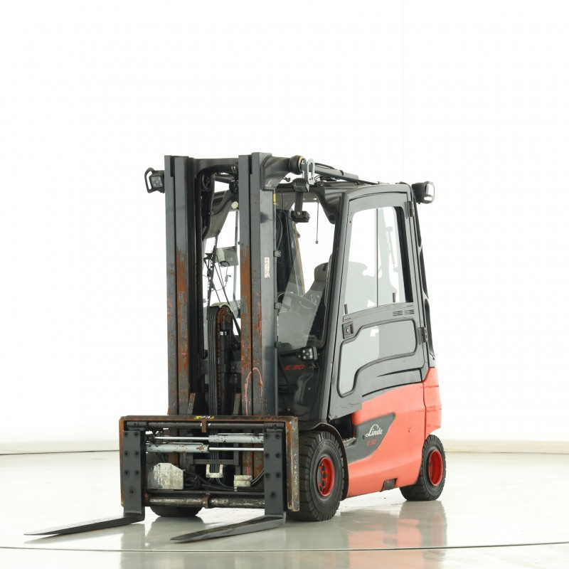 LINDE E-30-L-01 (387) Stivuitor electric 3.00T 4.60M 2017 Q173696