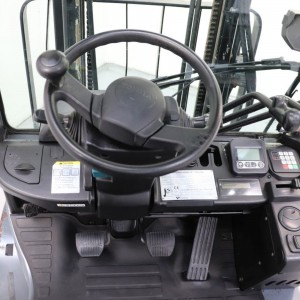 Toyota 02-8FGF15 LPG forklift 1.50T 4.50M 2017 HNY33