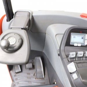 BT RRE160C Reach Truck 1.60T 7.50M 2011 IOL08