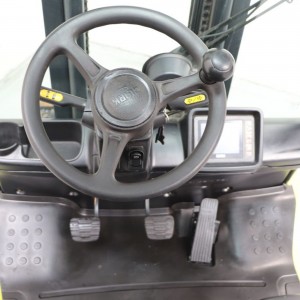 CLARK S30L LPG forklift 3.00T 3.30M 2020 COL54