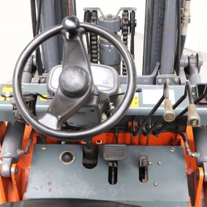 HELI CPD30B Electric forklift 3.00T 4.35M 2004 RNN43