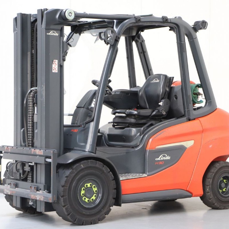 LINDE H30T-01 Stivuitor GPL 3.00T 4.68M 2020 POJ15