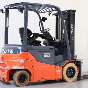 Toyota 8FBMKT30 Electric forklift 3.00T 3.00M 2020 OOG92