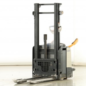 CROWN ETI-4000-1.4-TF Transpaleta electrica cu catarg 1.40T 2.90M 2016 J177069