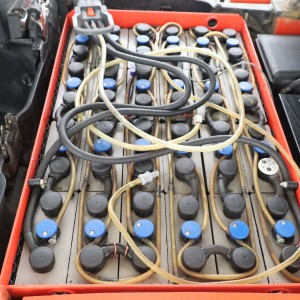 LINDE E-14-01 (386) Stivuitor electric 1.40T 4.25M 2008 K175120
