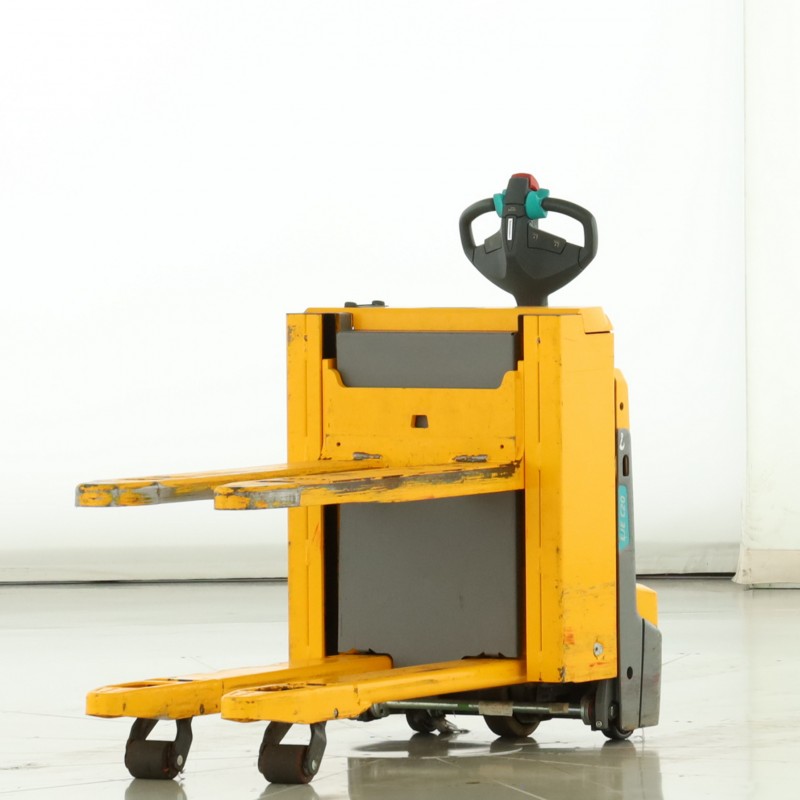 JUNGHEINRICH EJEC-20 Electric pallet truck 2.00T 0.75M 2021 W174196