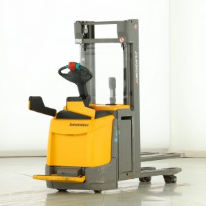 JUNGHEINRICH ERC-214-Z Transpaleta electrica cu catarg 1.40T 4.30M 2016 X173833