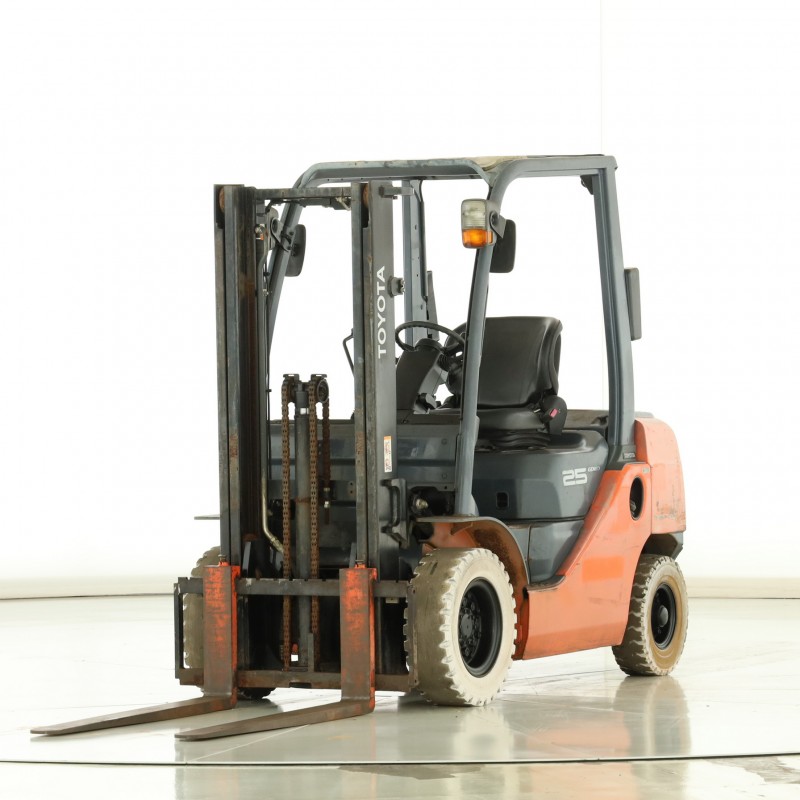 Toyota 02-8-FDL-25 Stivuitor diesel 2.50T 3.00M 2012 M173146