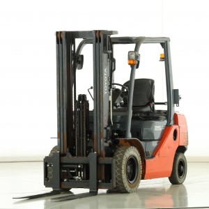 Toyota 32-8-FG-25 LPG forklift 2.50T 4.70M 2018 U173518
