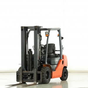 Toyota 32-8-FG-25 LPG forklift 2.50T 4.70M 2018 V173519