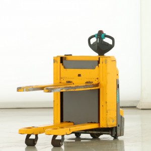 JUNGHEINRICH EJEC-20 Electric pallet truck 2.00T 0.70M 2021 X174197
