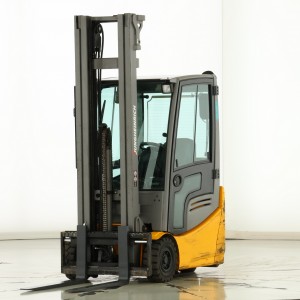 JUNGHEINRICH EFG-215 Stivuitor electric 1.50T 6.00M 2016 B172251