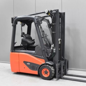 LINDE E 16 C - 02 Stivuitor electric 1.60T 3.04M 2017 Y57302
