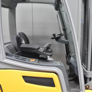 JUNGHEINRICH EFG 218 K Stivuitor electric 1.80T 8.00M 2018 Y55950