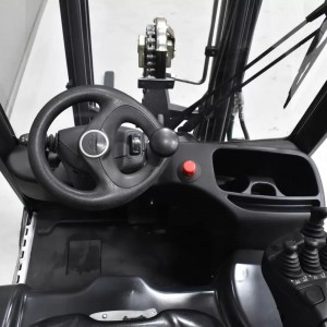 LINDE E 16 C - 02 Stivuitor electric 1.60T 3.04M 2017 T57271