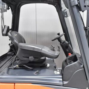 LINDE E 16 C - 02 Electric forklift 1.60T 3.04M 2017 T57297