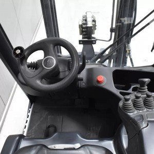 LINDE E 16 C - 02 Electric forklift 1.60T 3.04M 2017 T57297