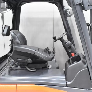 LINDE E 16 C - 02 Electric forklift 1.60T 3.04M 2017 X57301