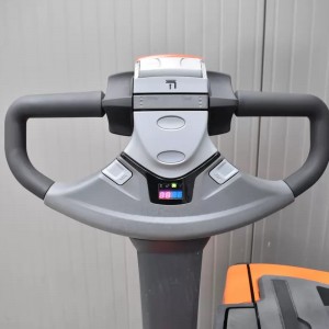 Toyota SWE 120 Electric pallet truck with mast 1.20T 2.70M 2015 P57605