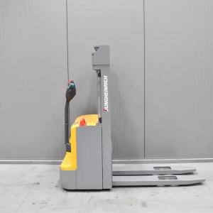 JUNGHEINRICH EJC 110 N Transpaleta electrica cu catarg 1.00T 2.50M 2019 M56094