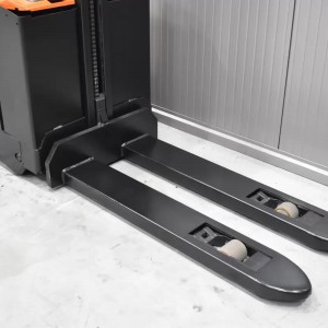 Toyota SWE 080L Electric pallet truck with mast 0.80T 1.58M 2020 V57221