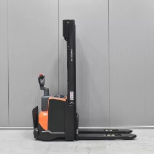 Toyota SWE 120 Electric pallet truck with mast 1.20T 3.70M 2017 A54028