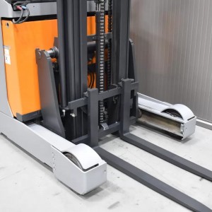 STILL FM-X 10 Reach Truck 1.00T 5.00M 2017 R54695