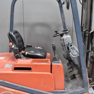 BT CBE 1.6 T Stivuitor electric 1.60T 3.20M 2001 O56460